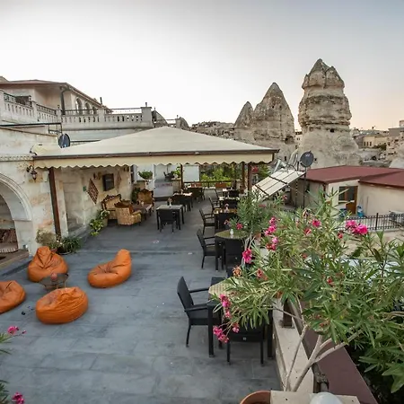 Otel Stone House Cave 3*