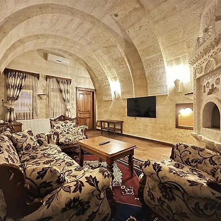 מלון Stone House Cave 3*