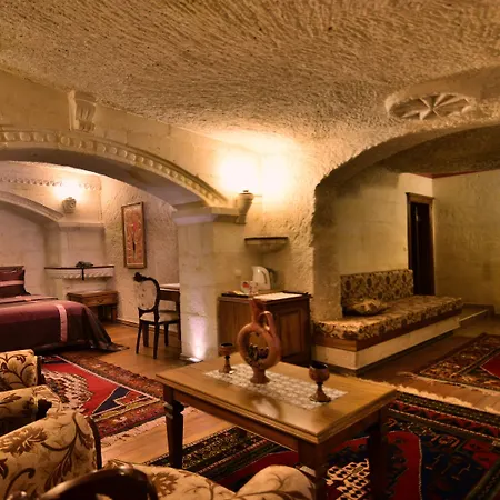 스톤 하우스 케이브 3*