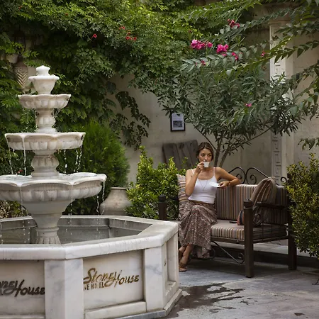 Otel Stone House Cave