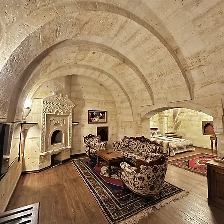 스톤 하우스 케이브