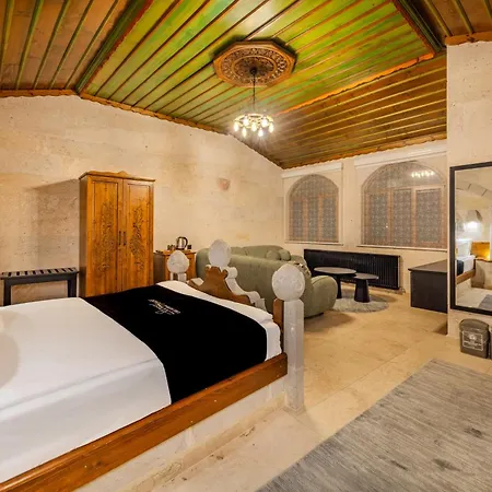 Hotel Stone House Cave