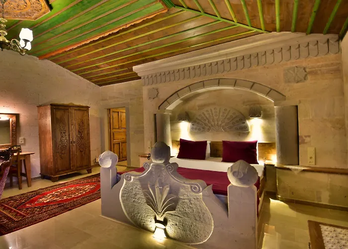 스톤 하우스 케이브