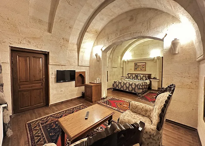 Hotel Stone House Cave